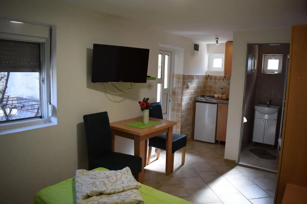 Image 3 of OLD TOWN STUDIOS