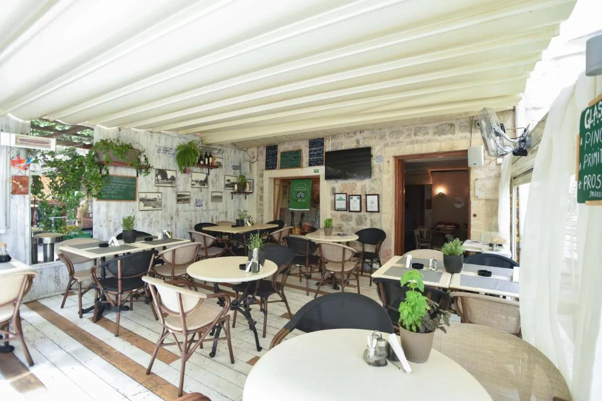 Image 3 of Old Town Skyline apartment 3