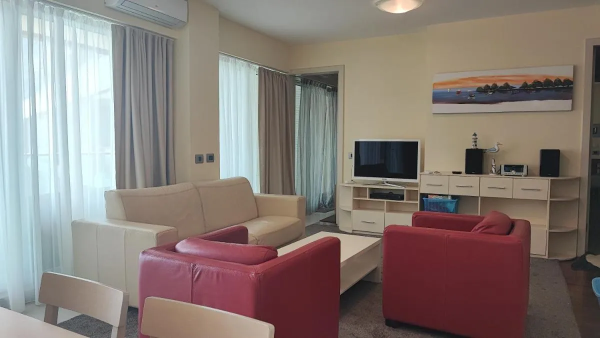 Image 4 of Oziris apartment