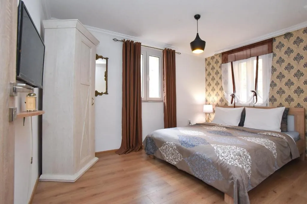 Image of Palm square apartment 2