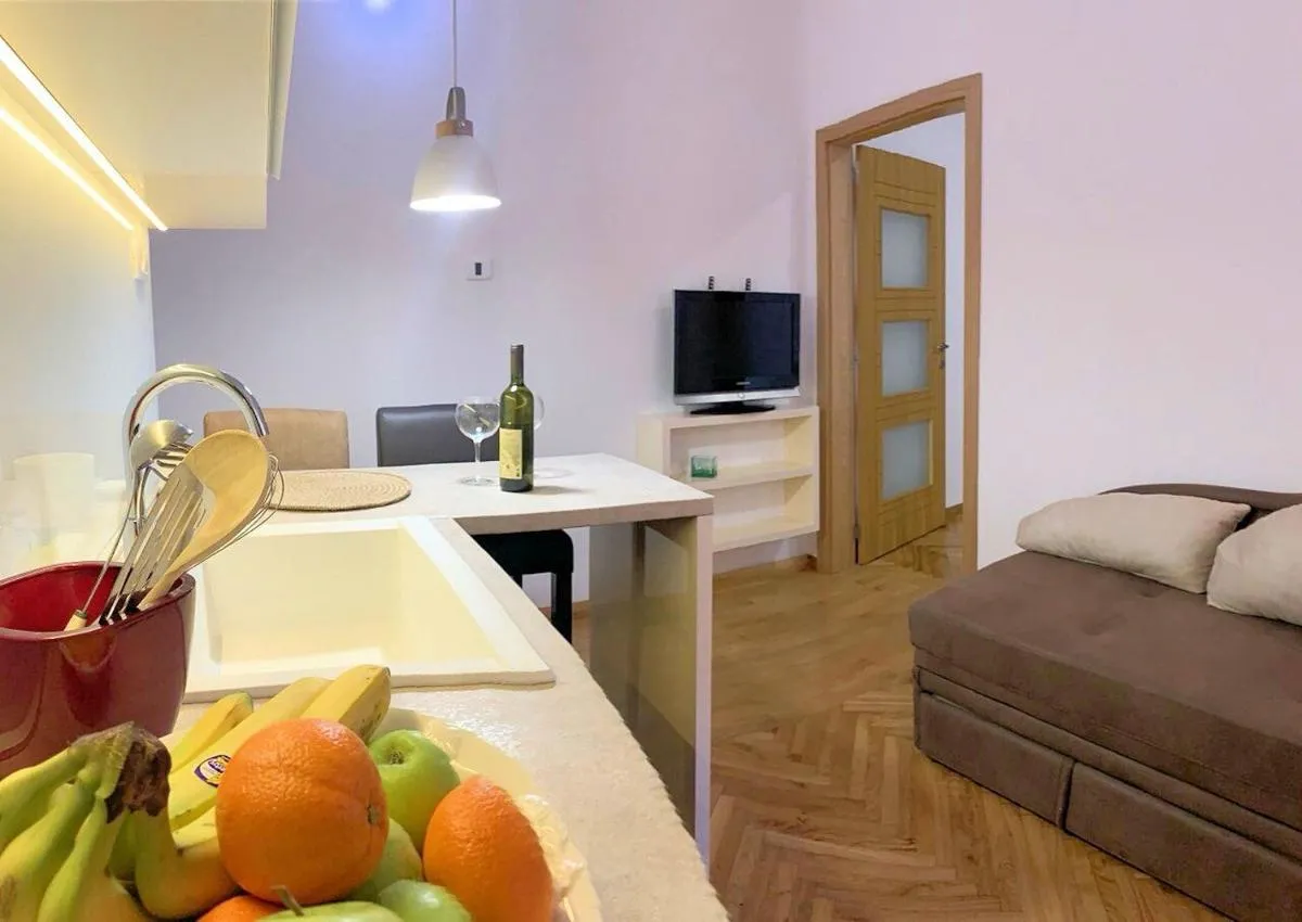 Image 4 of Portun II