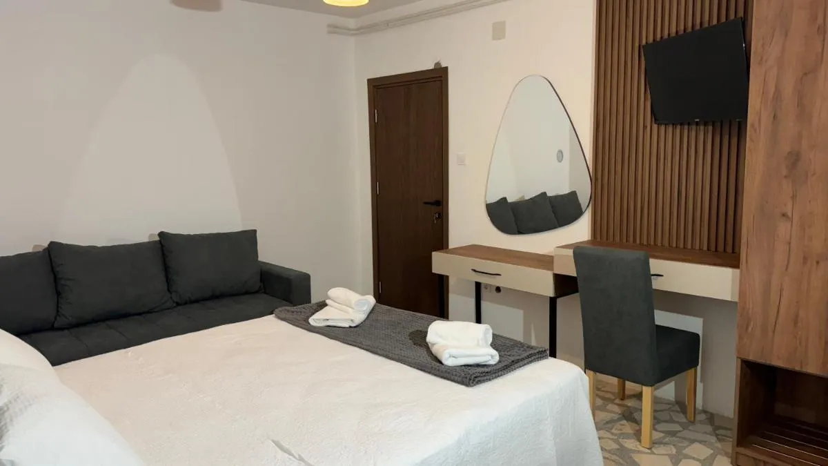 Image 1 of R&B Apartments