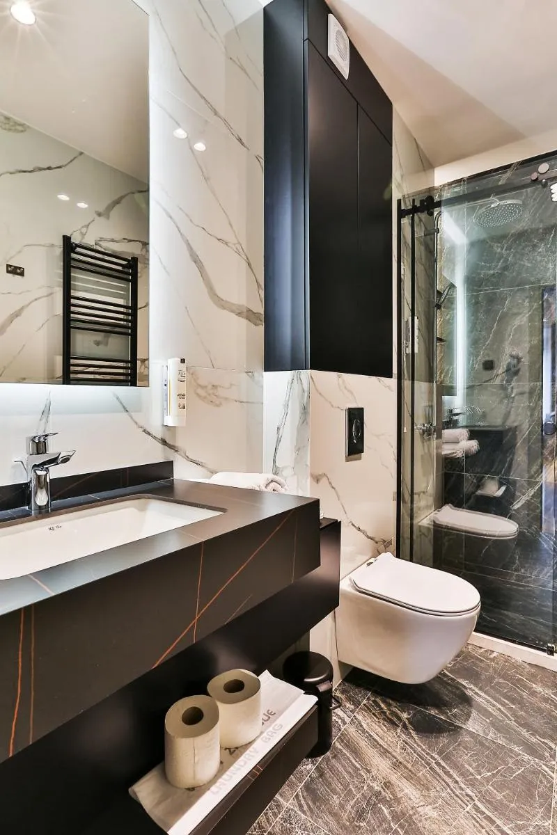 Image 4 of Regent Resort Budva