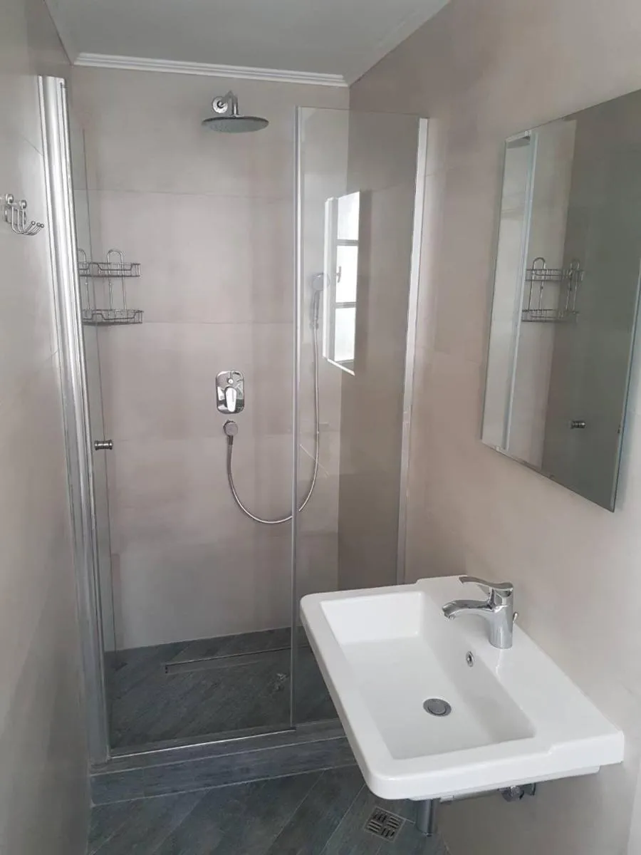 Image 3 of Rooms Dana