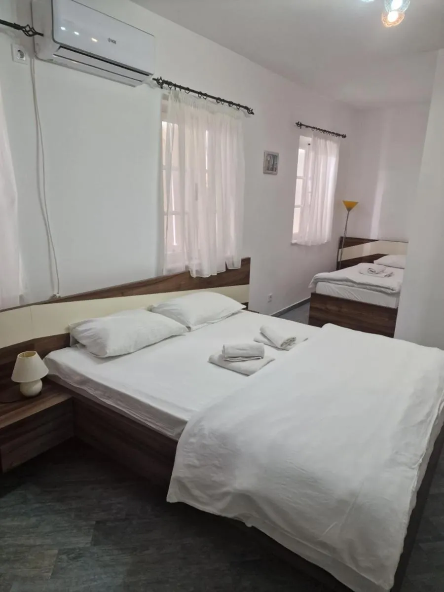 Image 5 of Rooms Dana