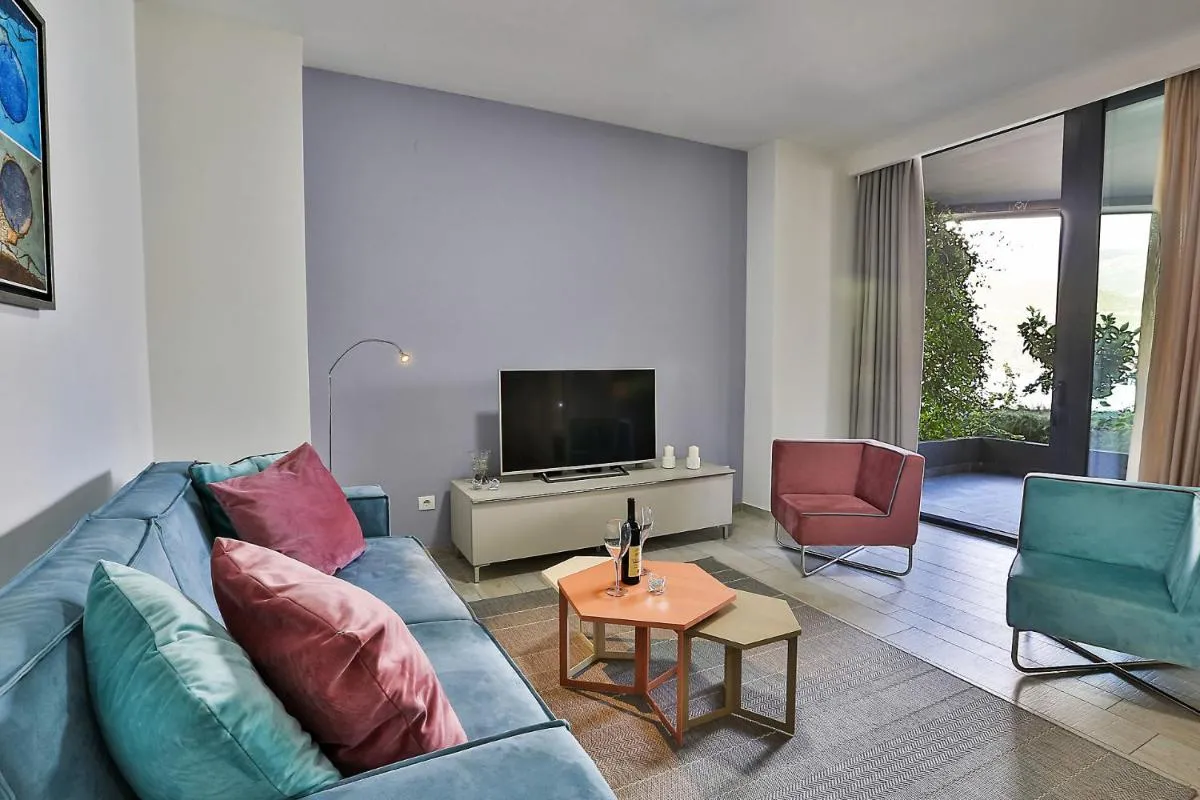 Image 5 of Royal Gardens Paradise