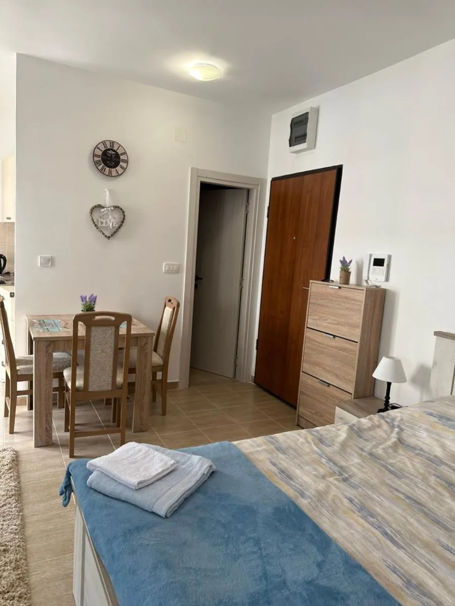 Image 3 of Saly 70 studıo