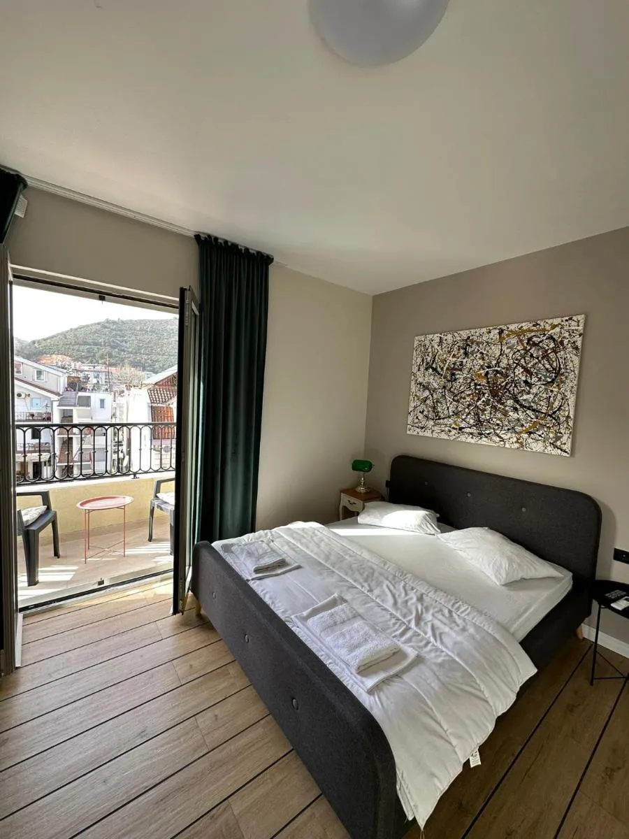 Image 6 of Saly Apart