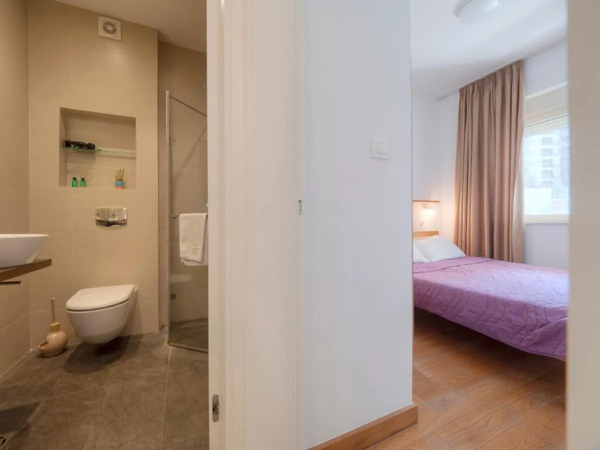 Image 2 of Seaside Rest Apartments