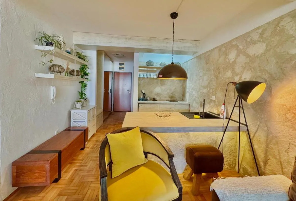 Image 1 of Sea view Studio Terminal