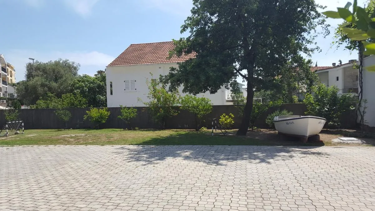 Image 5 of Sobe Jana