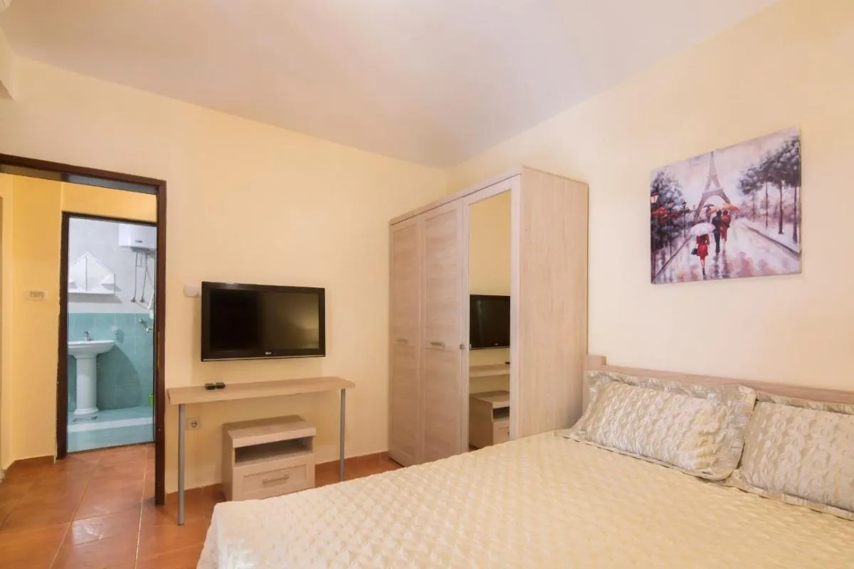 Image 1 of Splendid Apartments