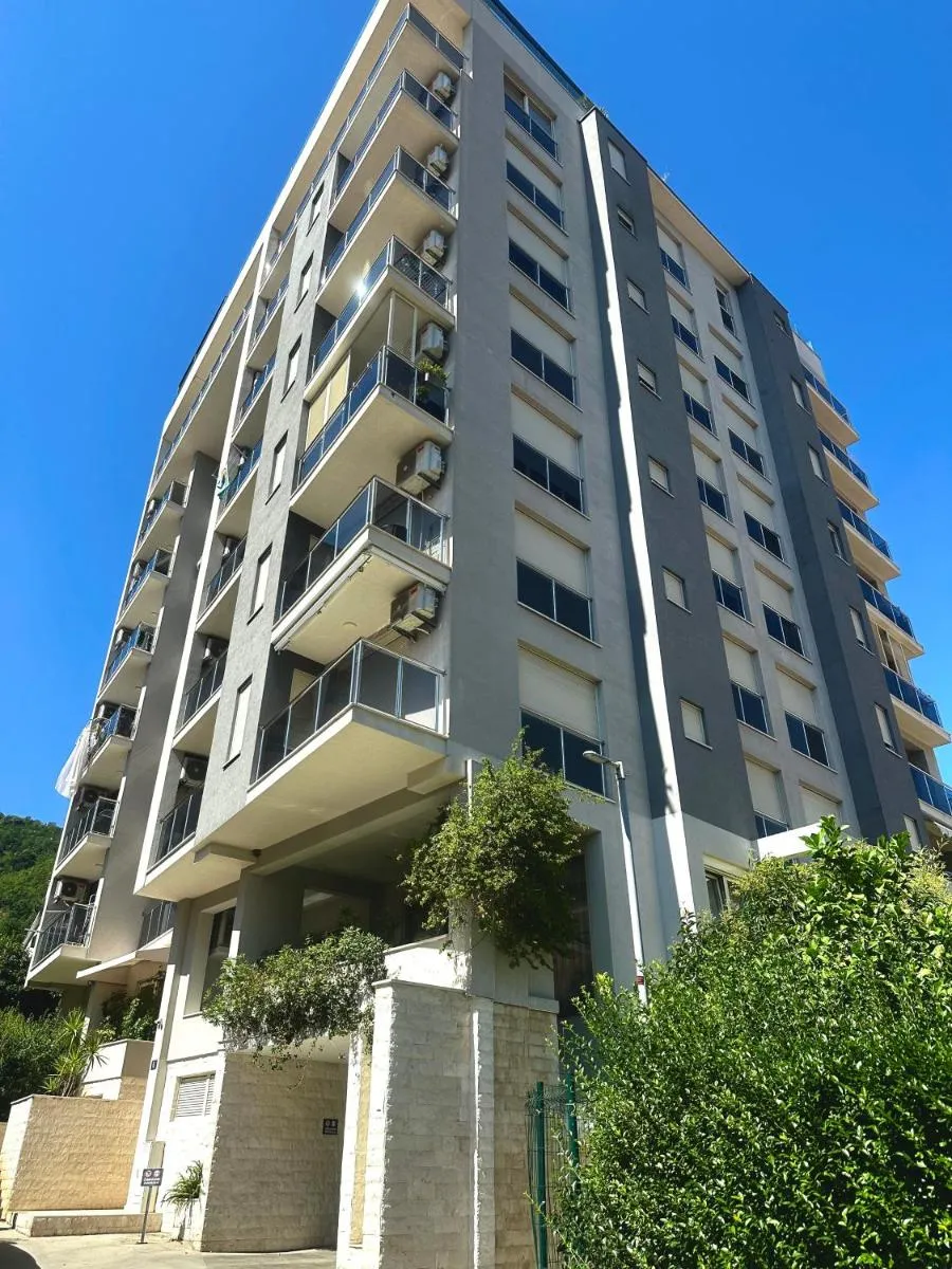 Image 3 of Square Inn