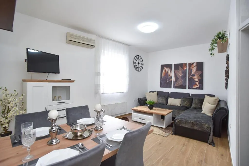 Image of Stan Stari Grad Budva