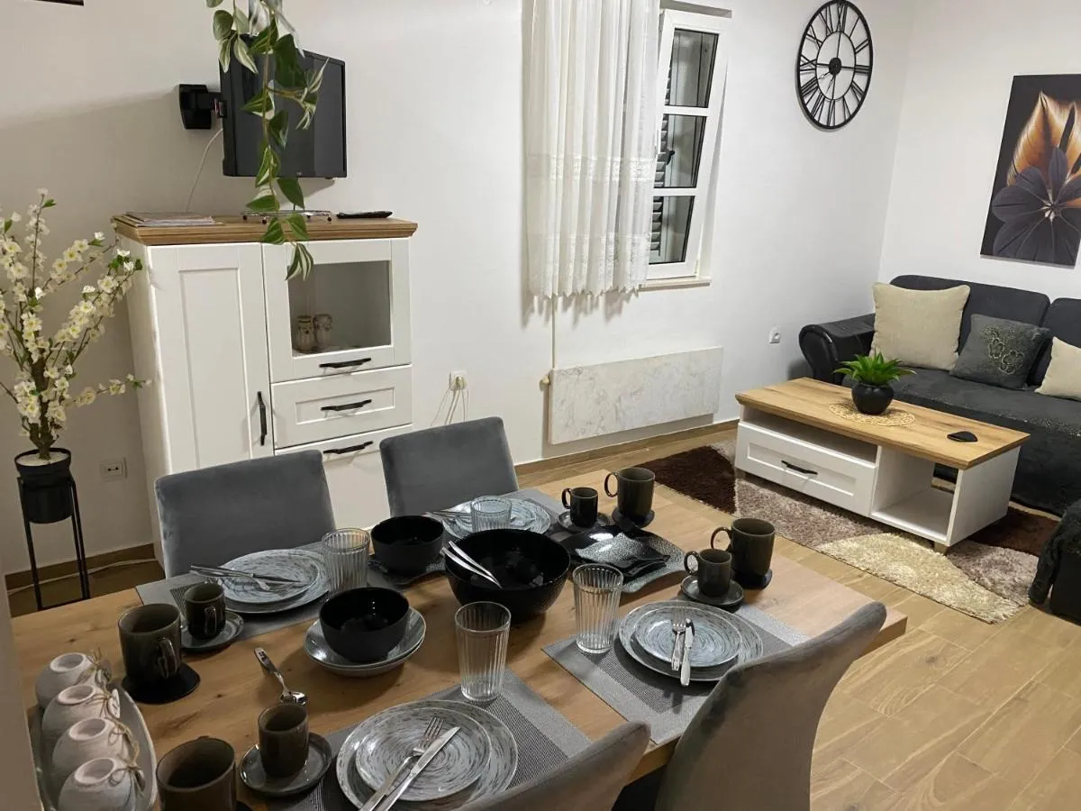 Image 1 of Stan Stari Grad Budva