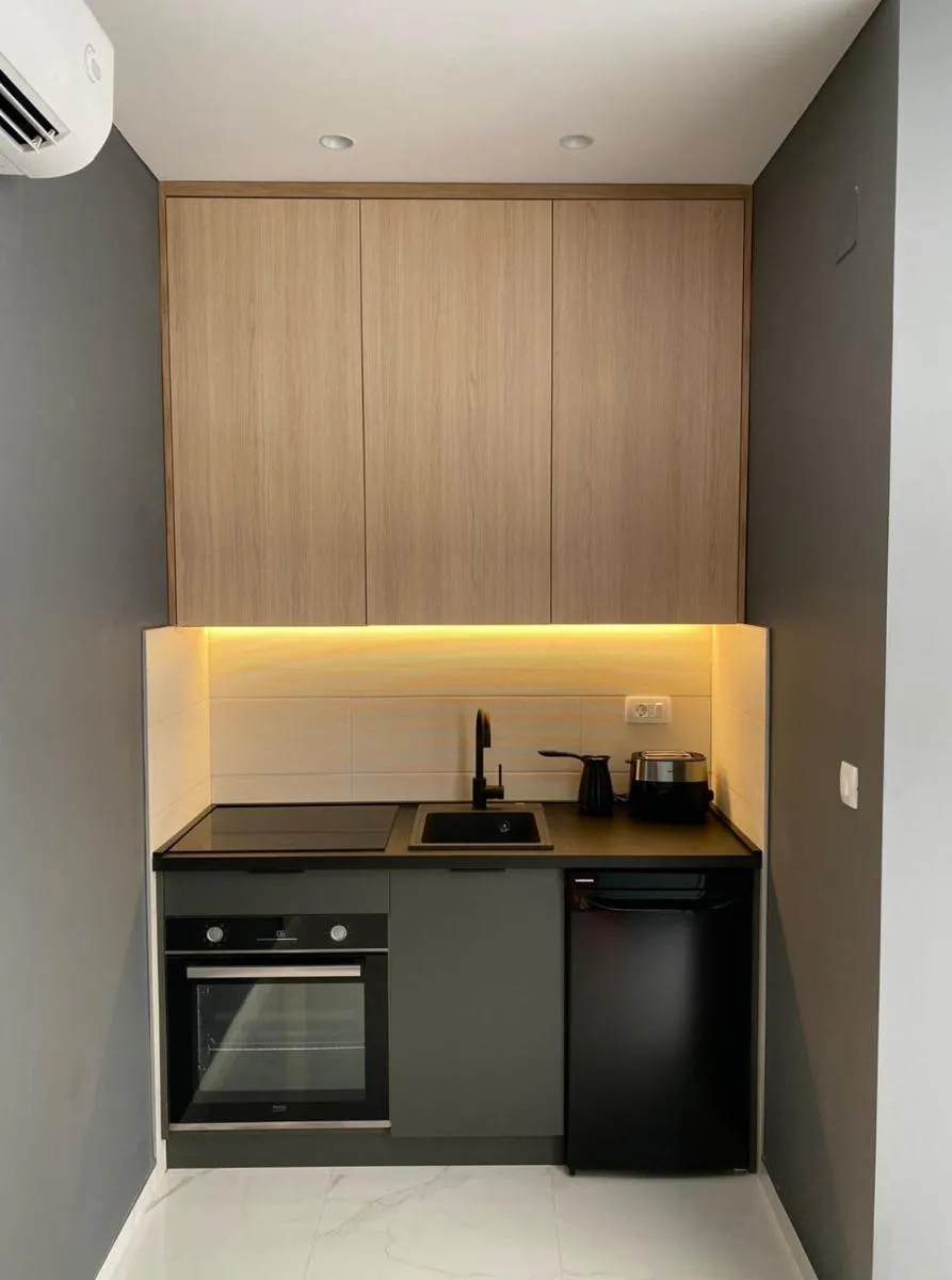 Image 4 of Studio Apartment