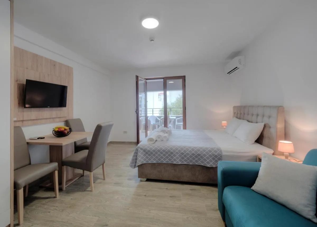 Image 1 of Studio Apartments Marea 2