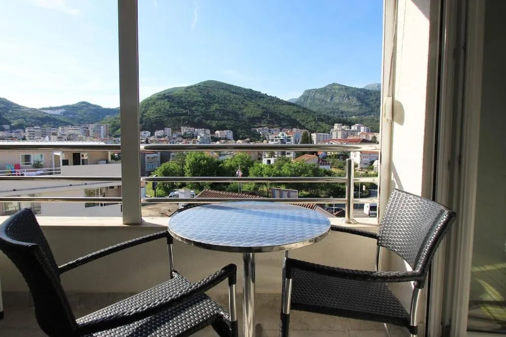 Image 4 of Studio apartment in the centre of Budva
