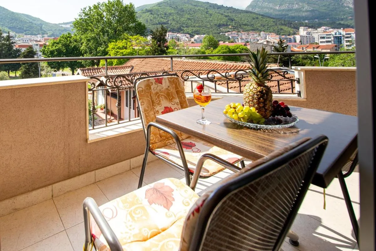 Image 5 of SunSea Apartments