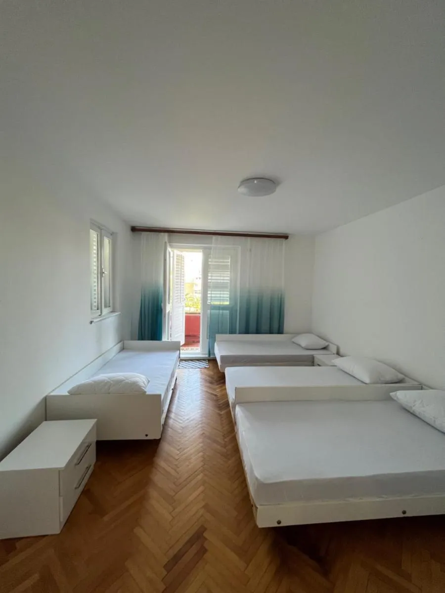 Image 1 of Sunny apartment