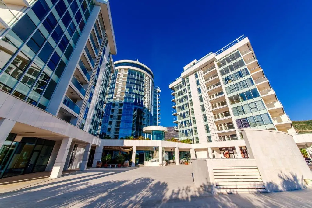 Image of Tre Canne Red Bull