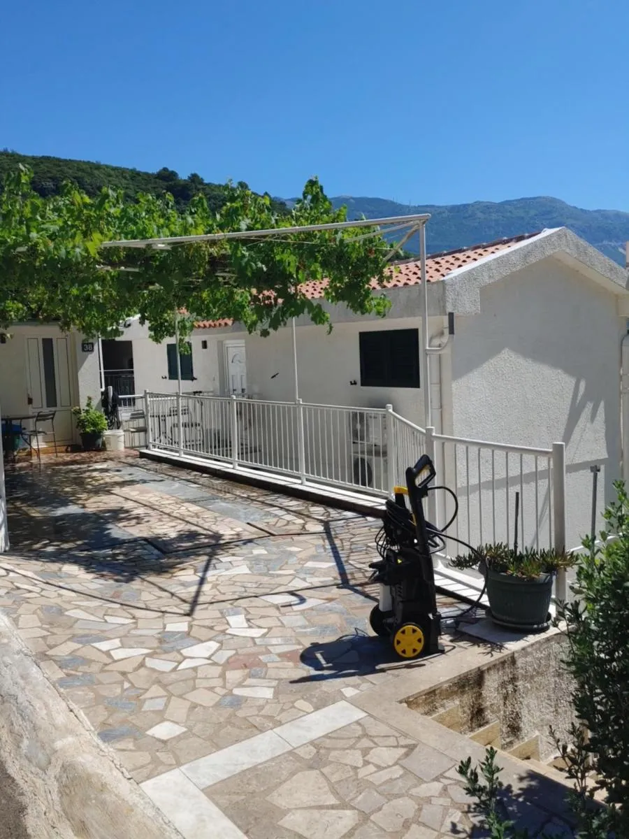 Image 5 of Vila Sipovac