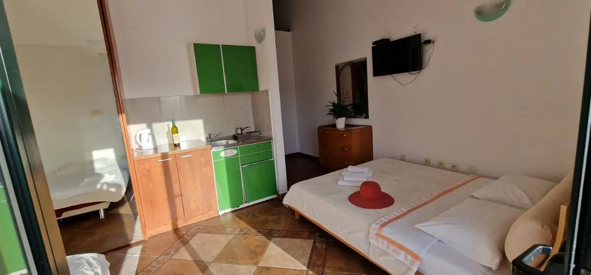 Image 2 of Villa Lutovac Budva