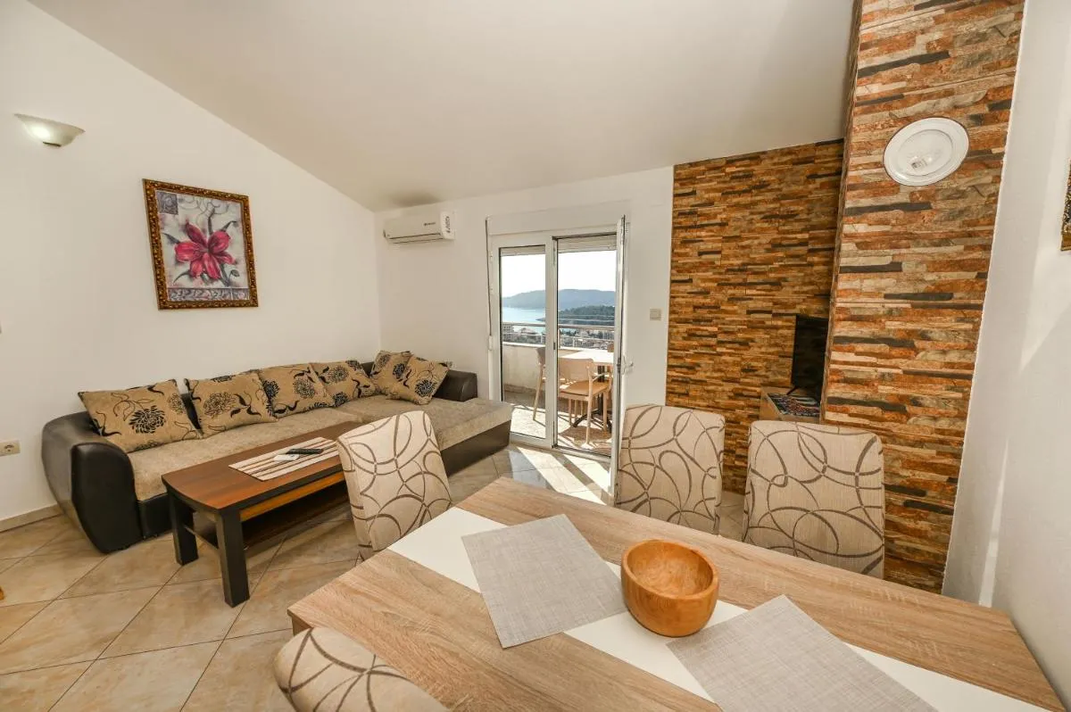 Image 4 of Villa Lux Rajović