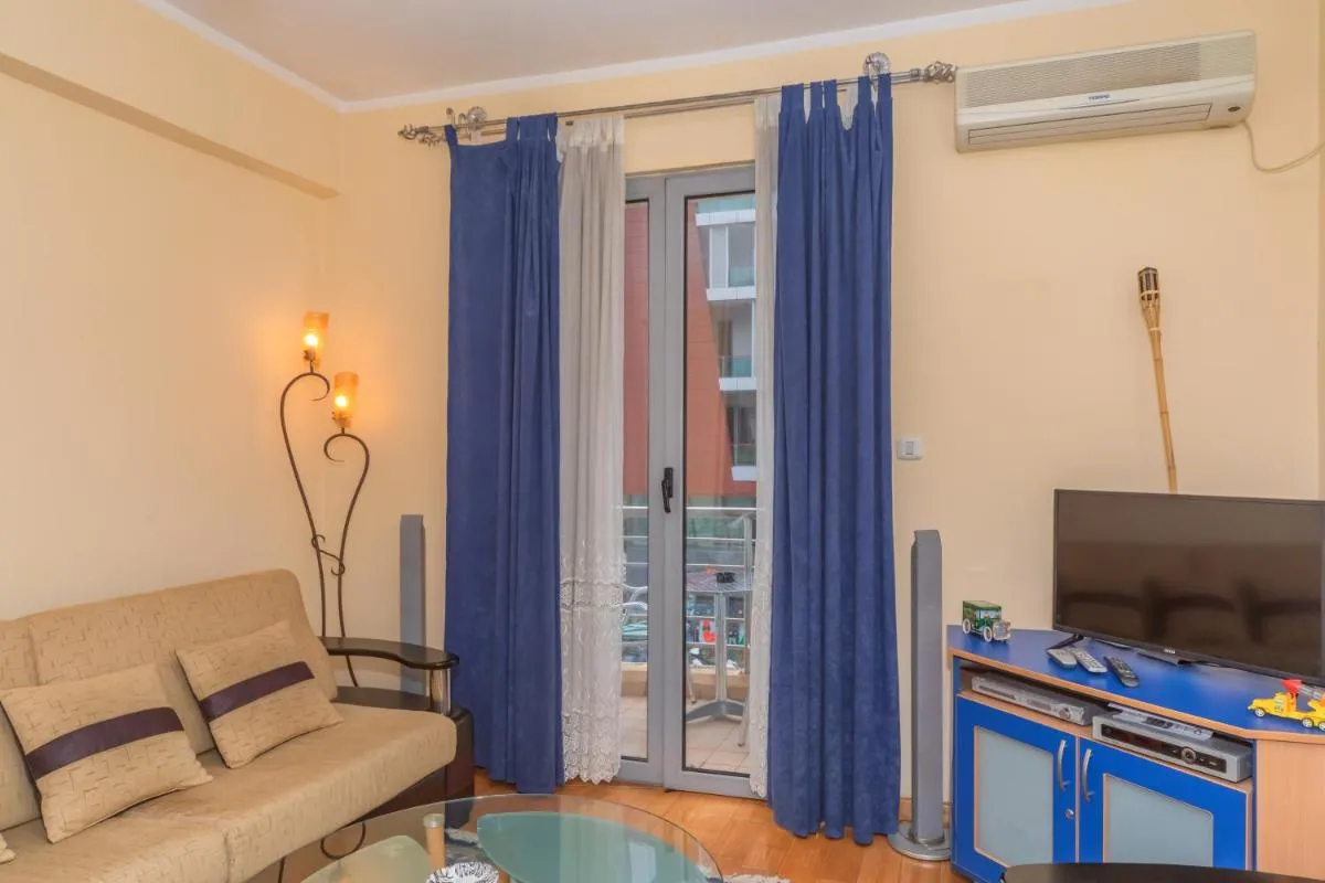 Image 5 of White Bear Budva