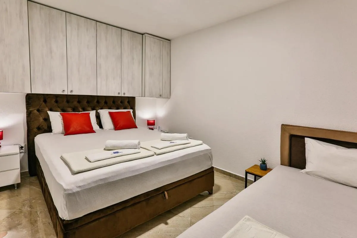 Image 1 of Zara Apartment