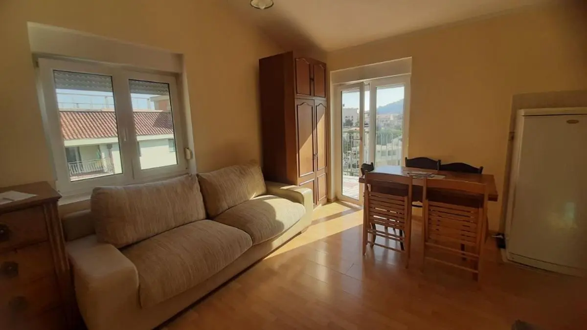 Image 3 of 2-level apartment with terraces by the sea