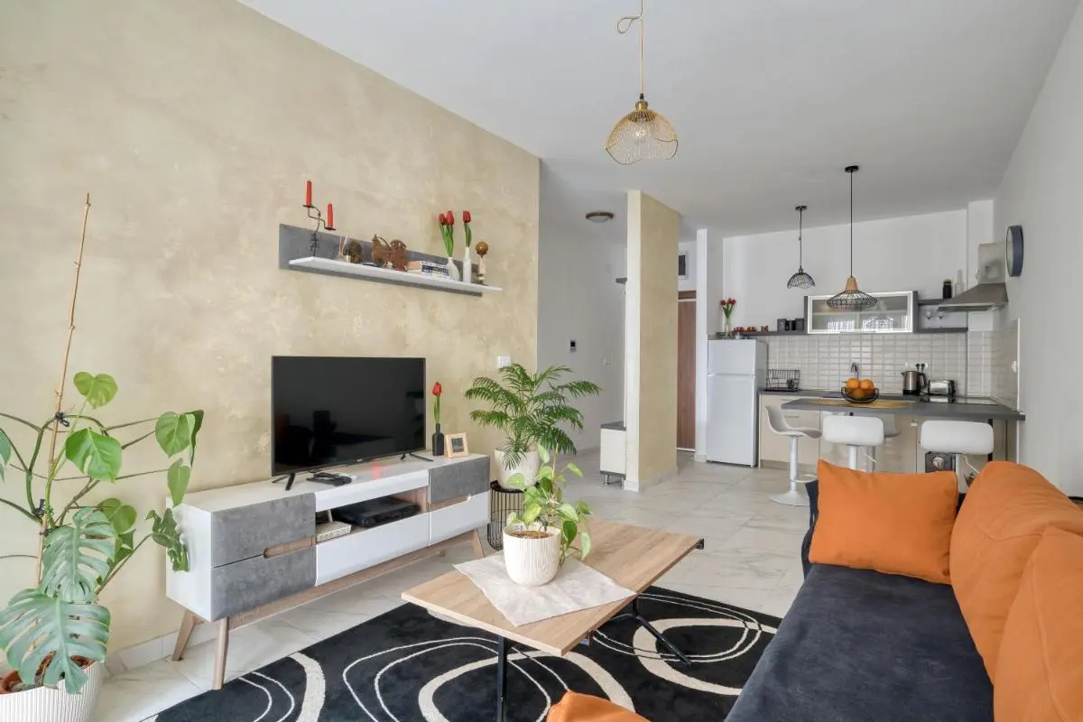 Image 3 of Ada apartman