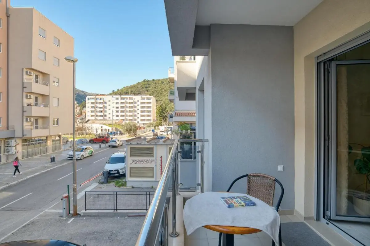 Image 5 of Ada apartman