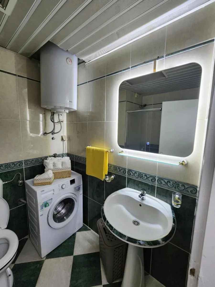 Image 1 of Apartman Budva 1