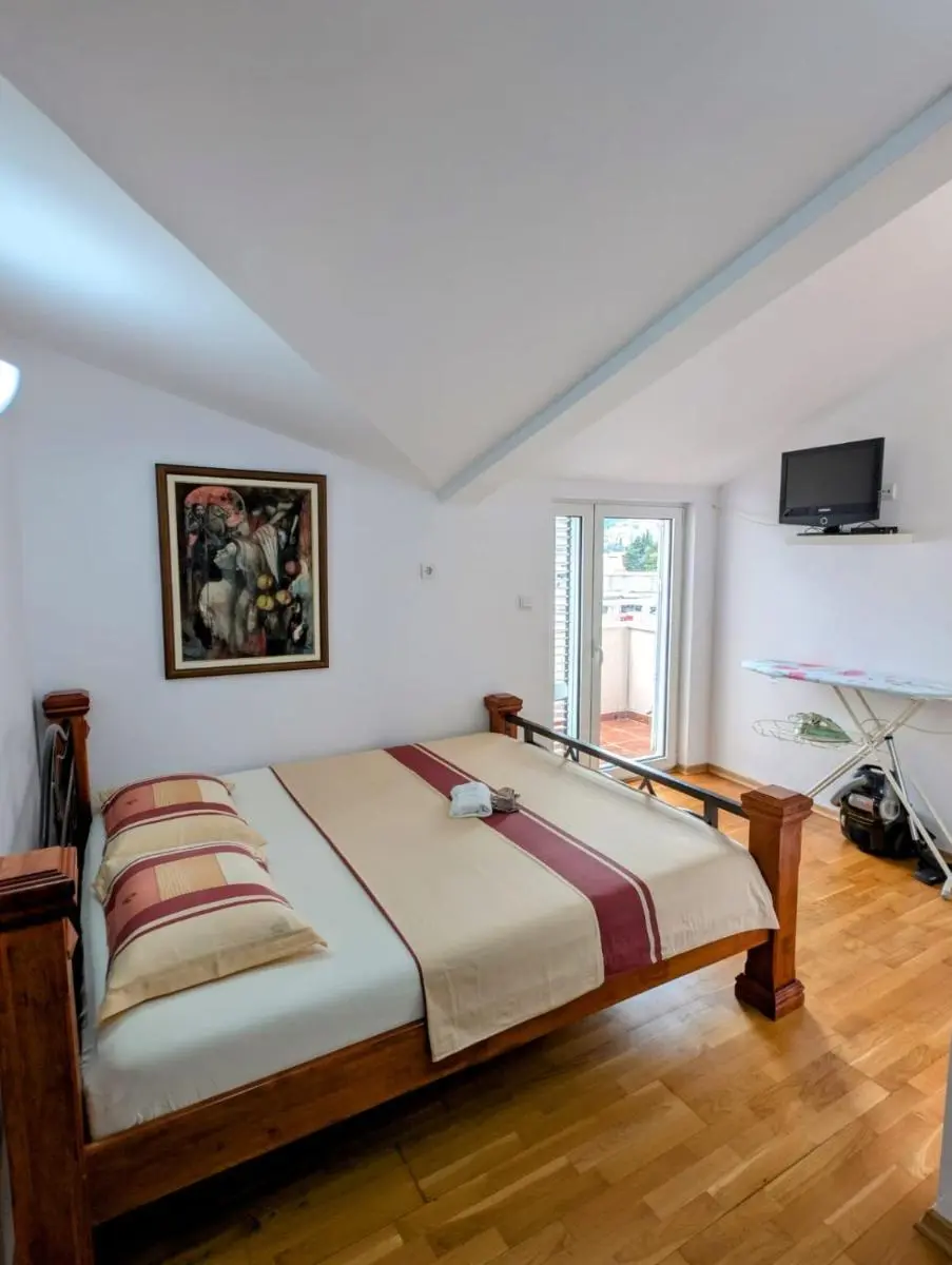 Image 3 of Apartment Bjanka