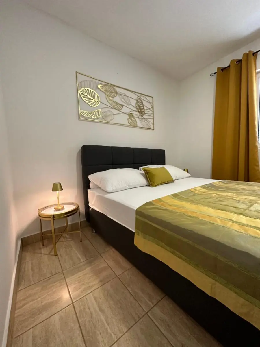 Image 6 of Apartment Garden