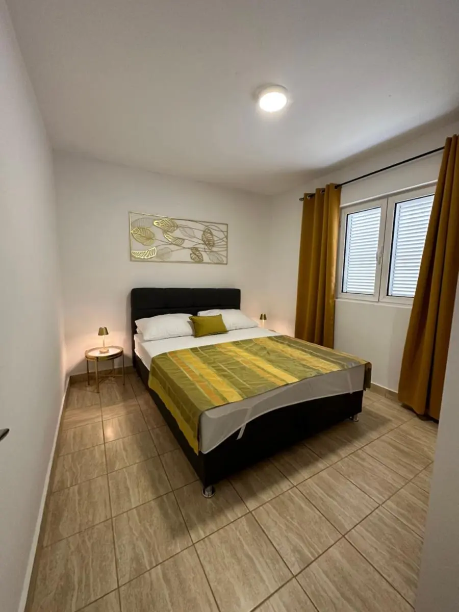 Image 1 of Apartment Garden