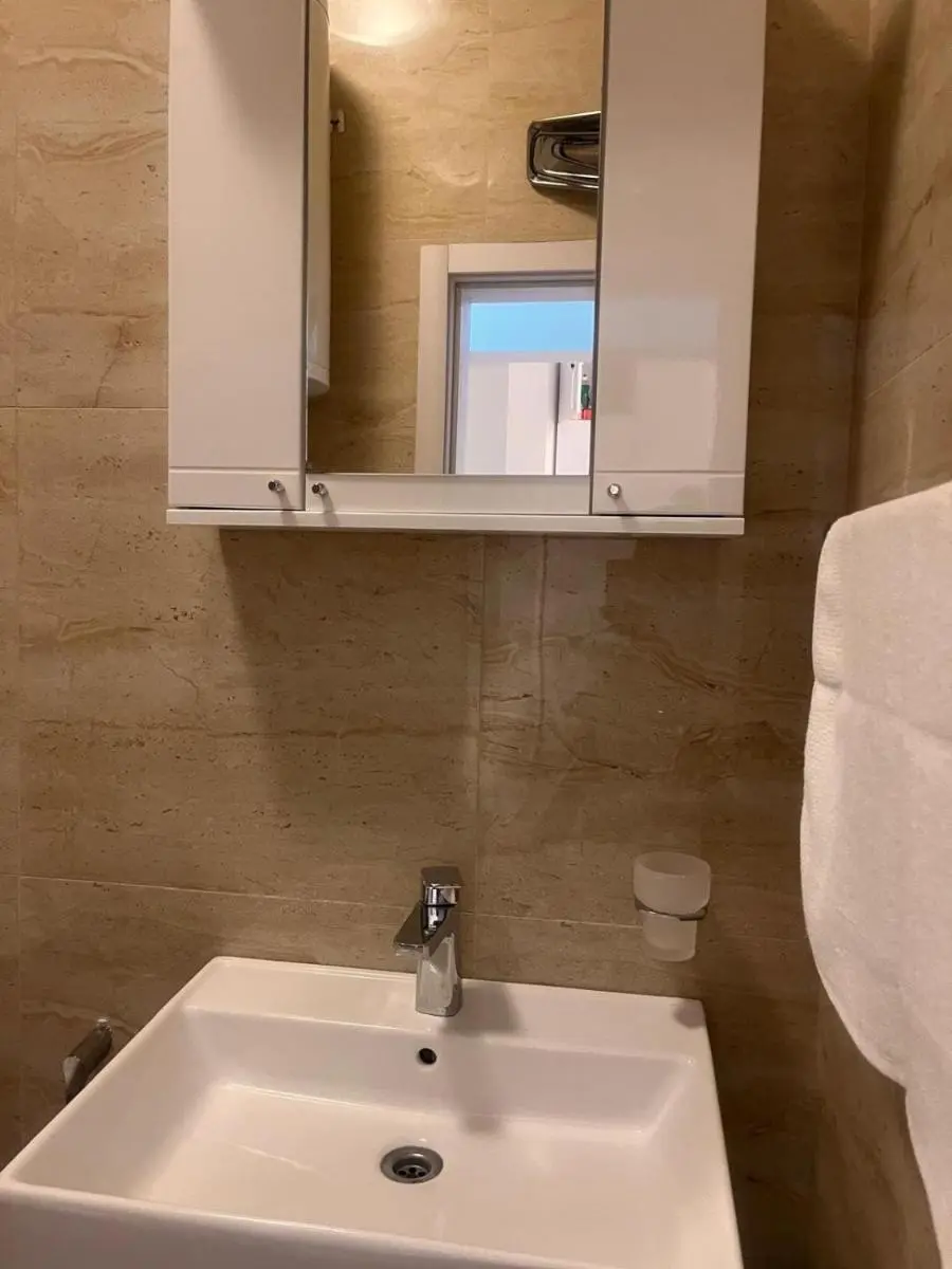 Image 6 of Apartment La Piedra Budva