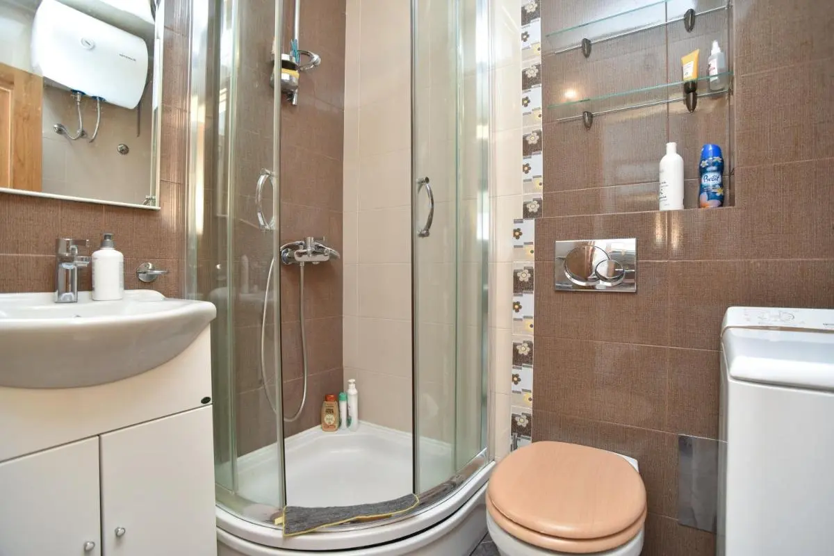 Image 2 of Apartment Lucky