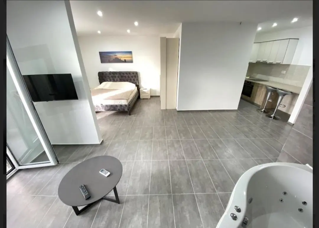 Image 4 of Apartment Nika with jacuzzi Budva