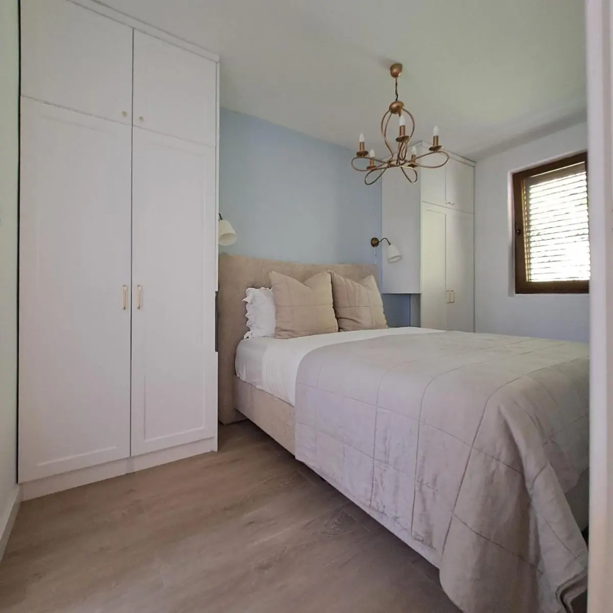 Image 3 of Apartment Shell