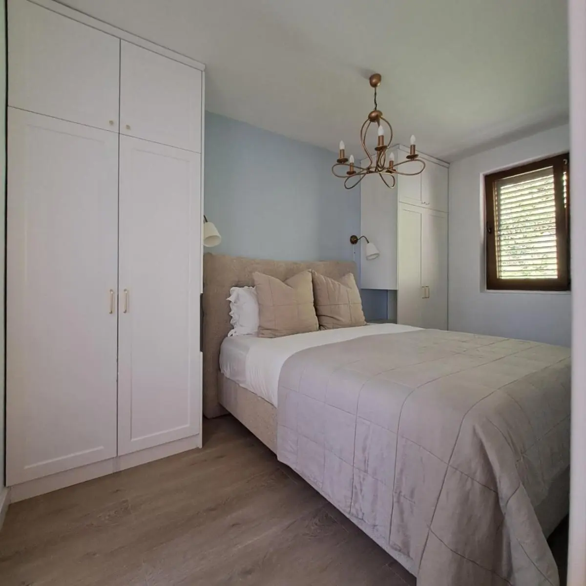 Image 4 of Apartment Shell