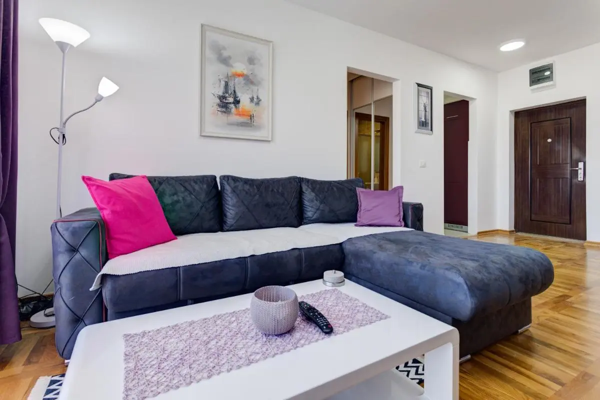 Image 2 of Belveder Apartments