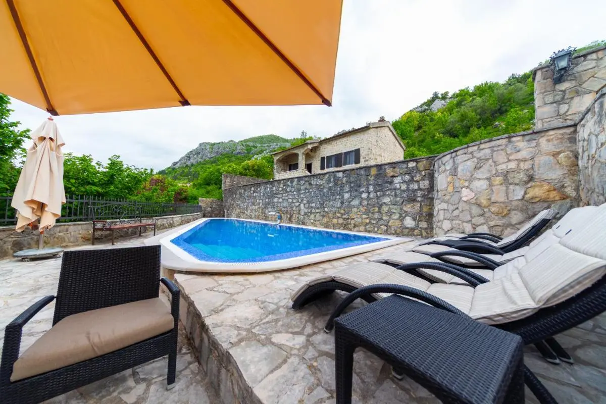 Image 6 of Blake’s Villa