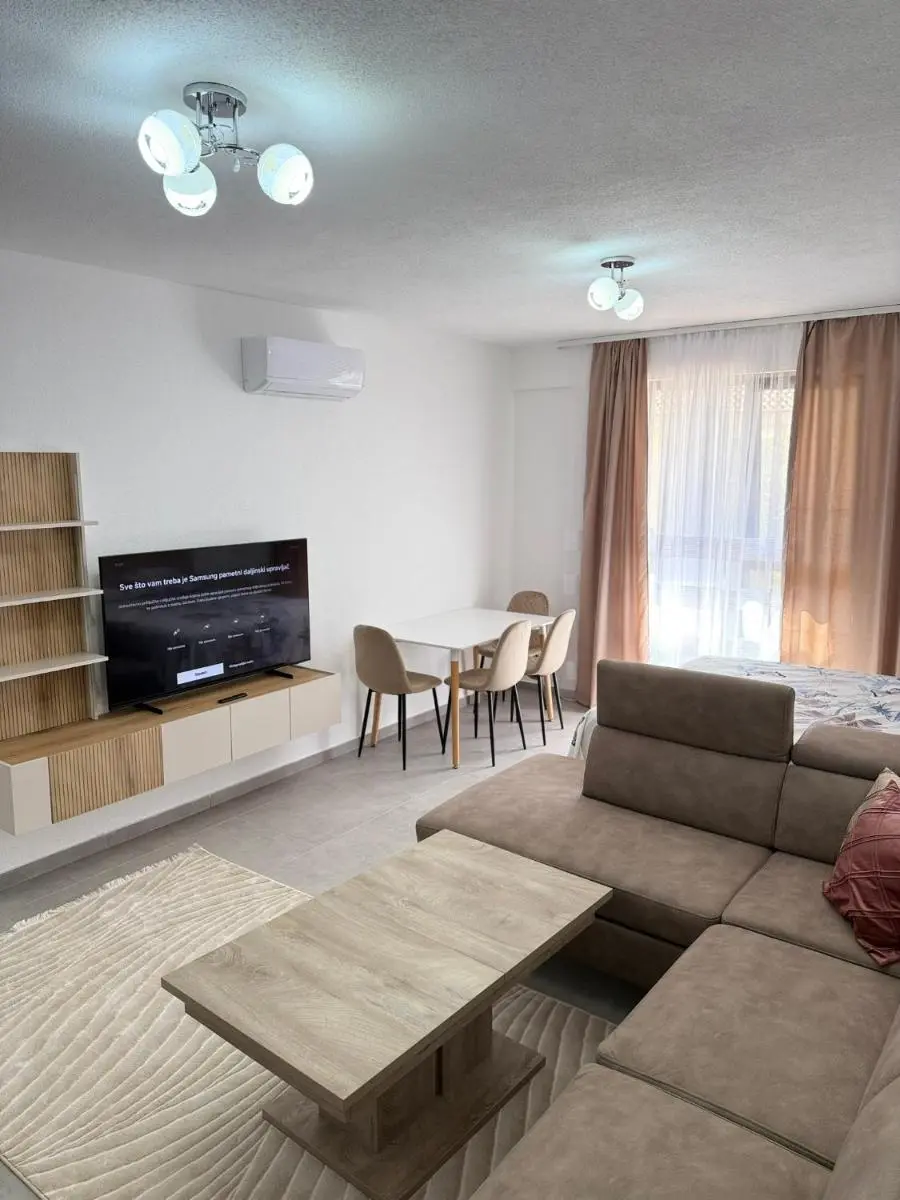 Image 5 of Blue Dreams Apartment