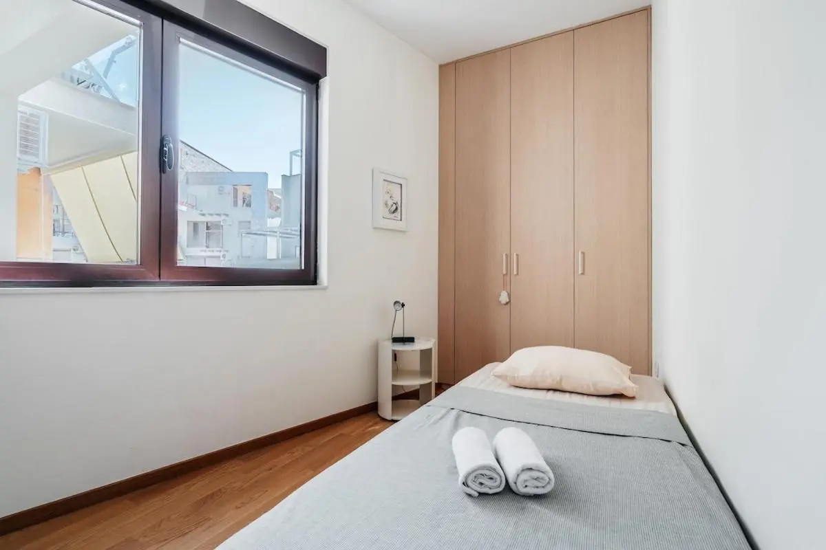 Image 4 of Central APT 11 by In Property