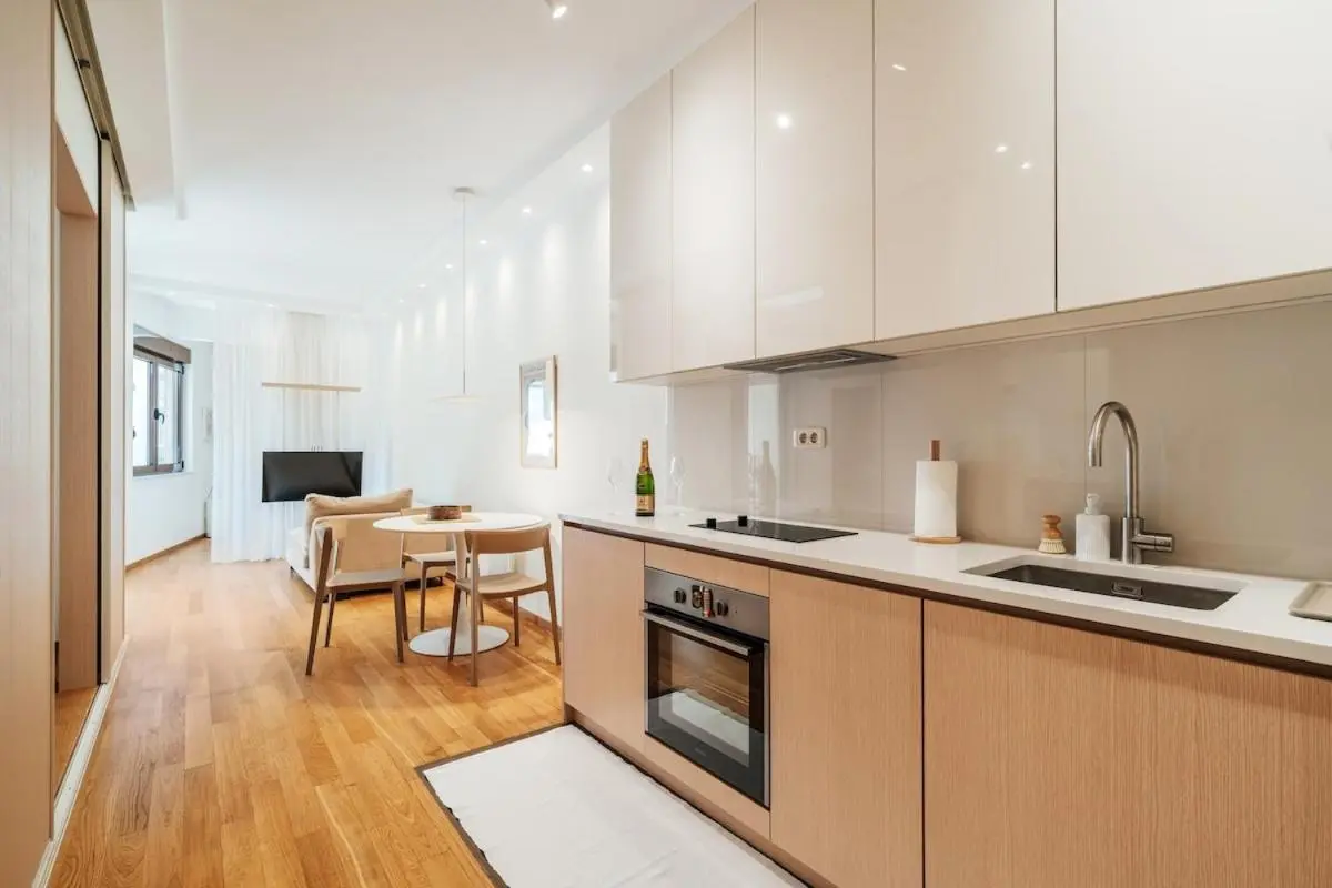 Image 6 of Central APT 11 by In Property