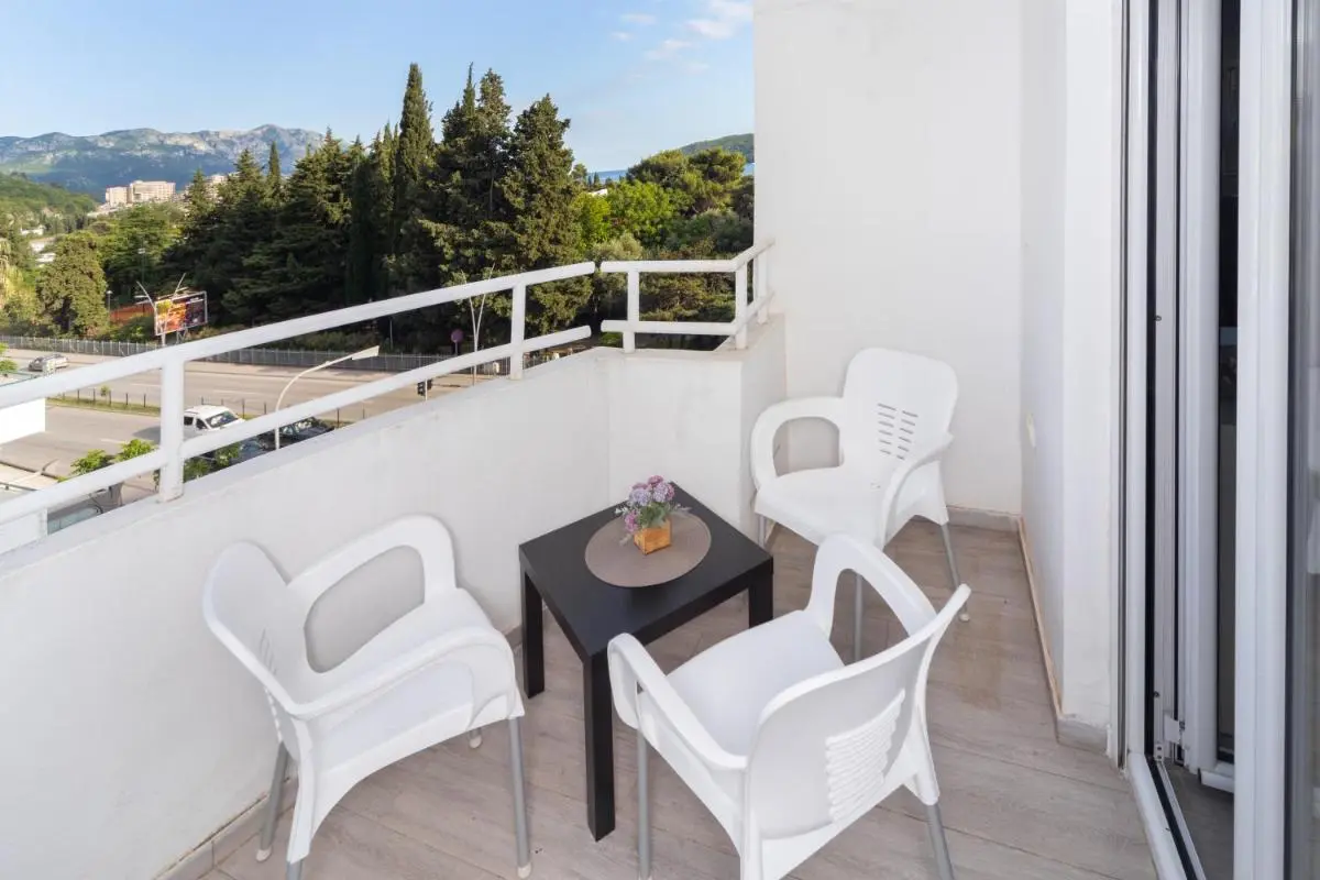 Image 5 of Central comfy apartment