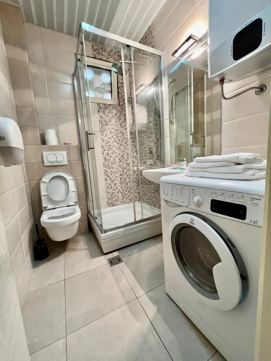 Image 3 of City Centre Getaway