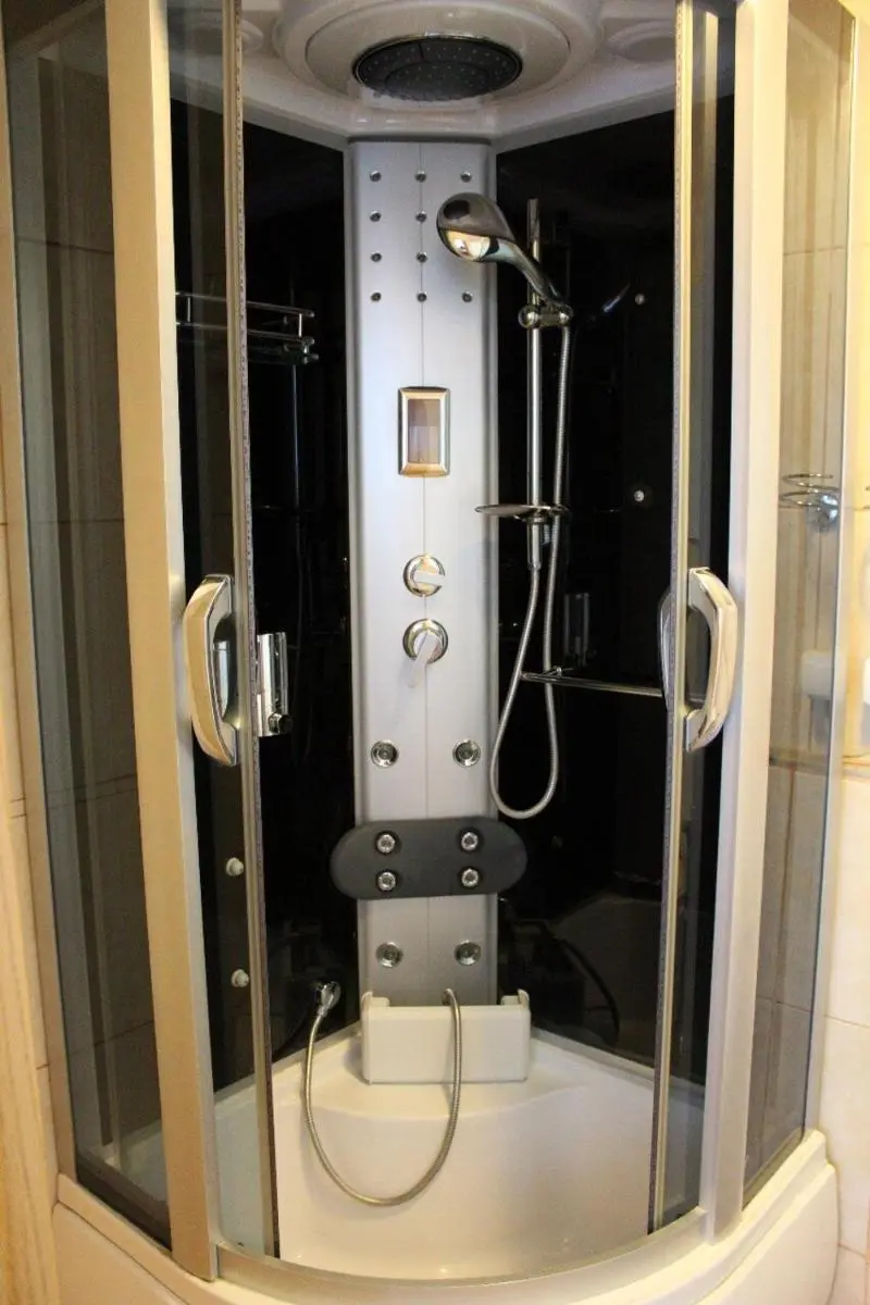 Image 3 of Cozy 2BR Apartment in Budva Center